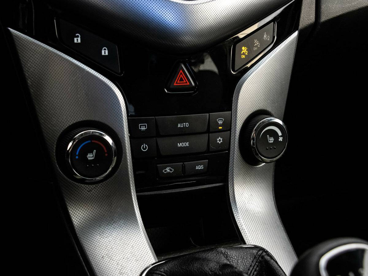 Купить Chevrolet Cruze, 2012, 202 000 км, фото №13