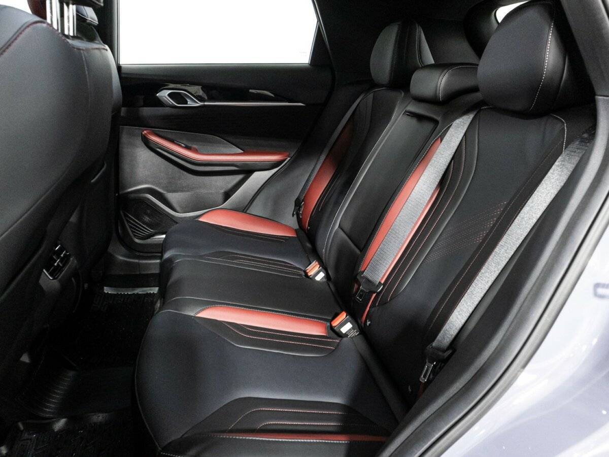 Купить Geely Coolray, 2023, 12 686 км, фото №10