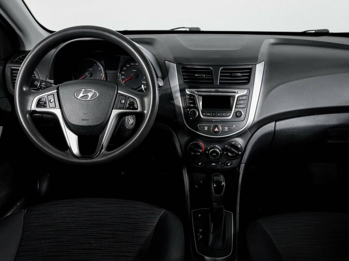 Купить Hyundai Solaris, 2016, 236 209 км, фото №12