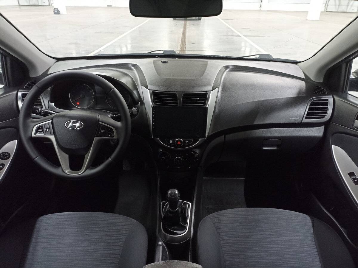 Купить Hyundai Solaris, 2015, 187 815 км, фото №14