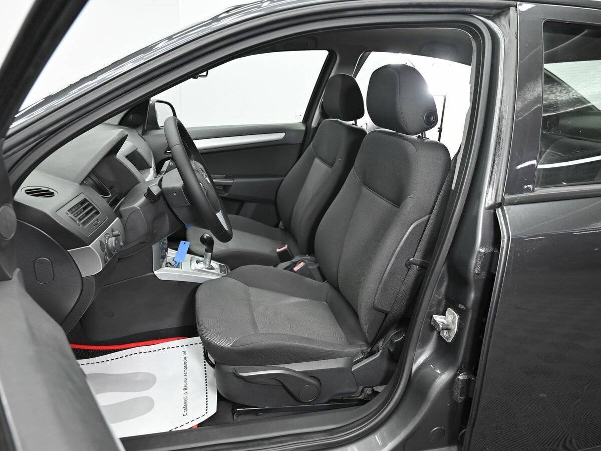 Купить Opel Astra, 2012, 159 000 км, фото №6