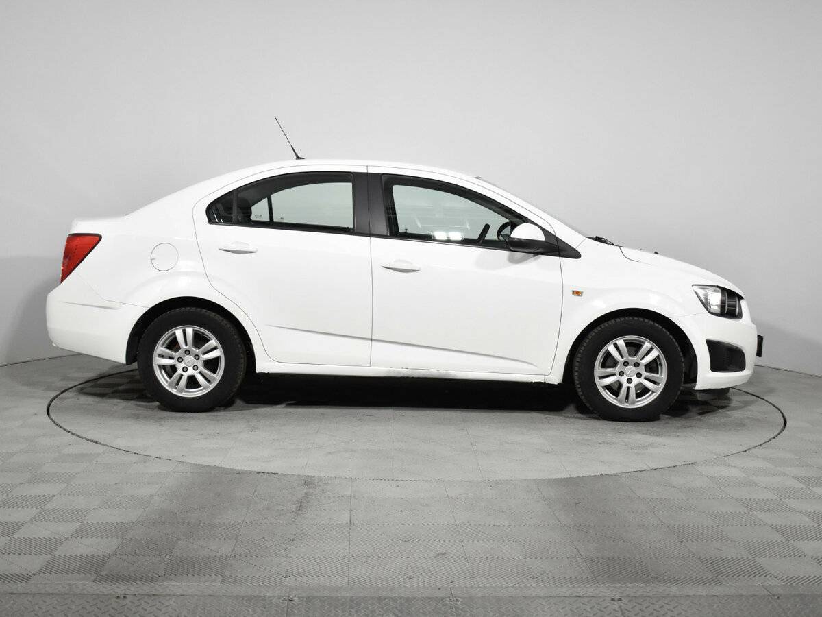 Купить Chevrolet Aveo, 2013, 166 000 км, фото №4