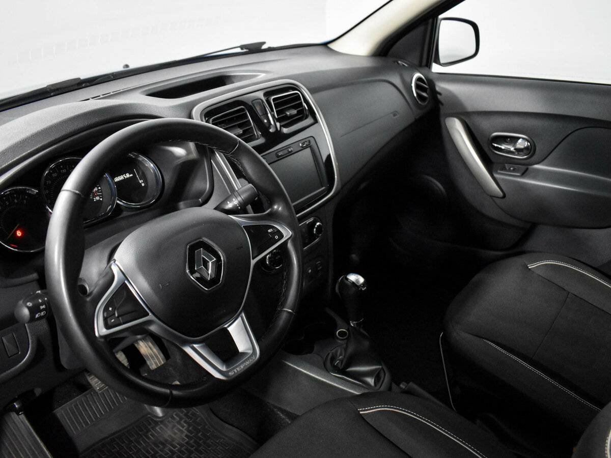 Купить Renault Logan Stepway, 2019, 188 858 км, фото №9