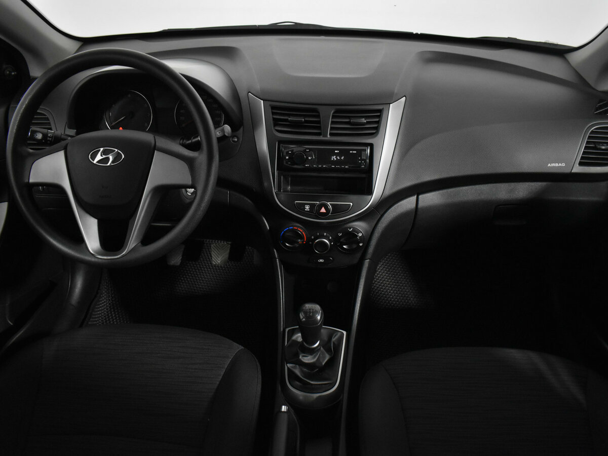 Купить Hyundai Solaris I Рестайлинг, 2016, 240 000 км, фото №12