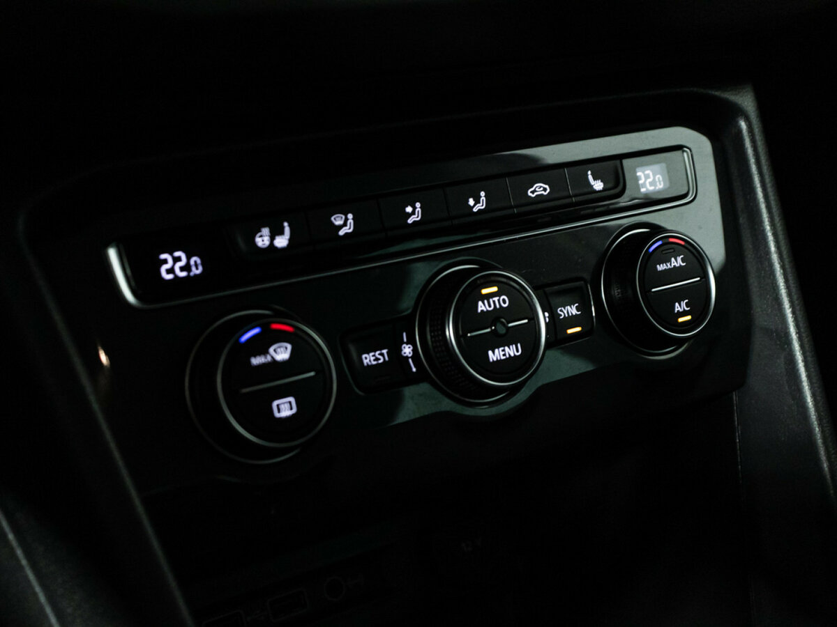 Купить Volkswagen Tiguan II, 2019, 93 550 км, фото №15